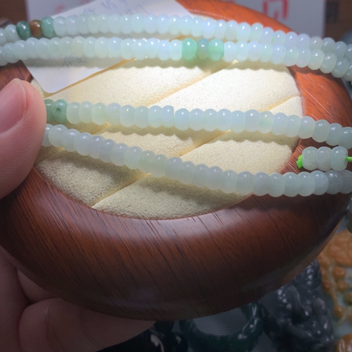 翡翠颈饰未镶嵌保真天然A货翡翠