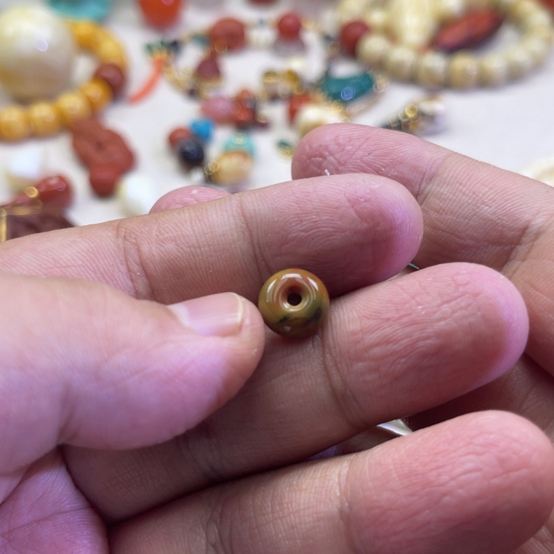 南红玛瑙未镶嵌珠宝奇石18