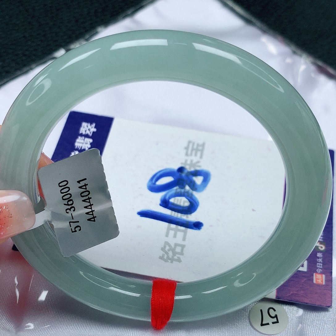 翡翠手镯未镶嵌缅甸天然a货翡翠