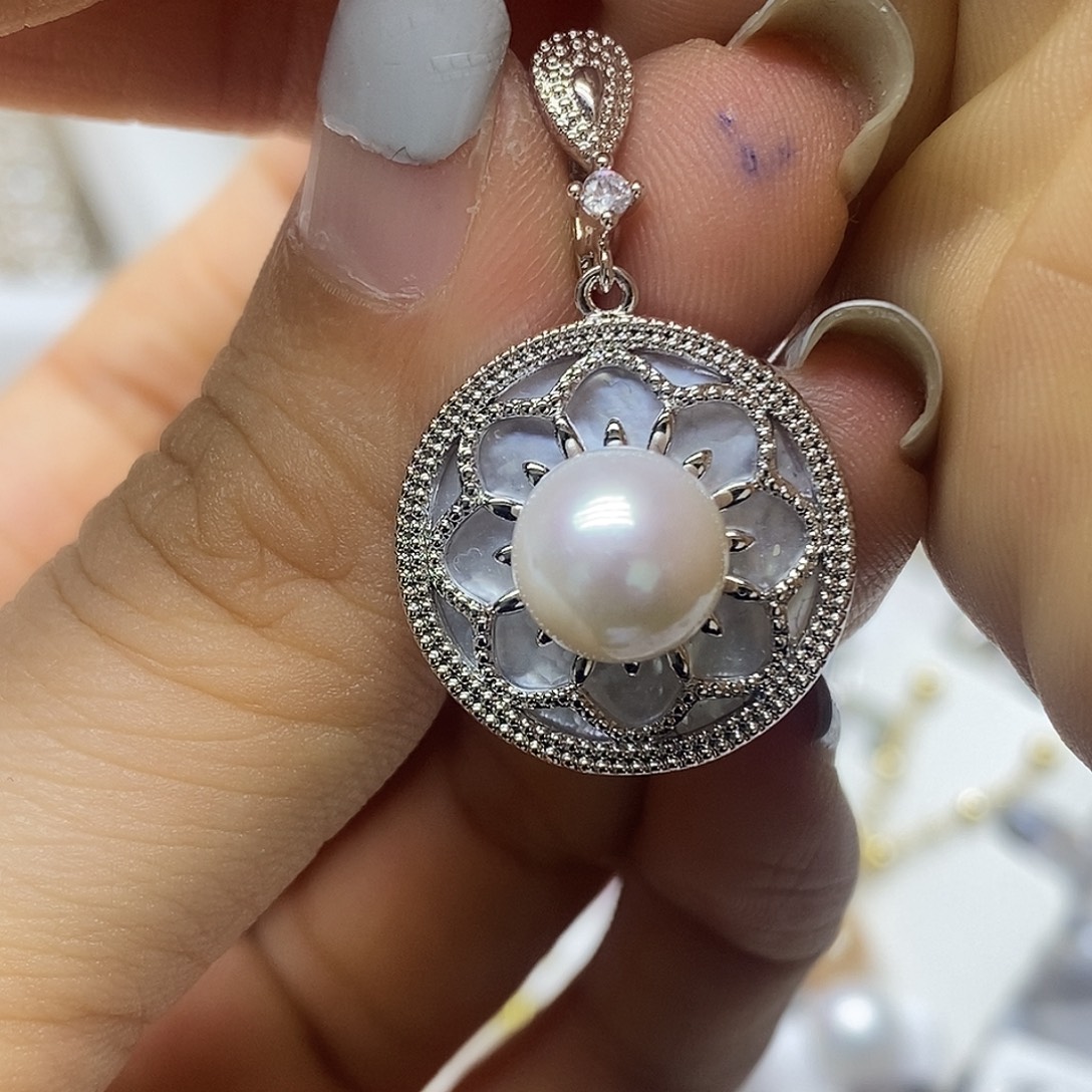 未镶嵌淡水珍珠吊坠