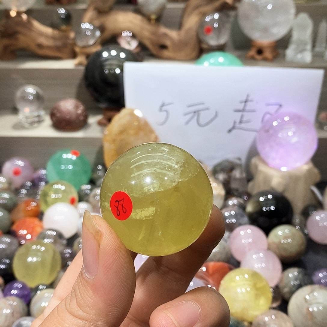 未镶嵌珠宝半成品水晶