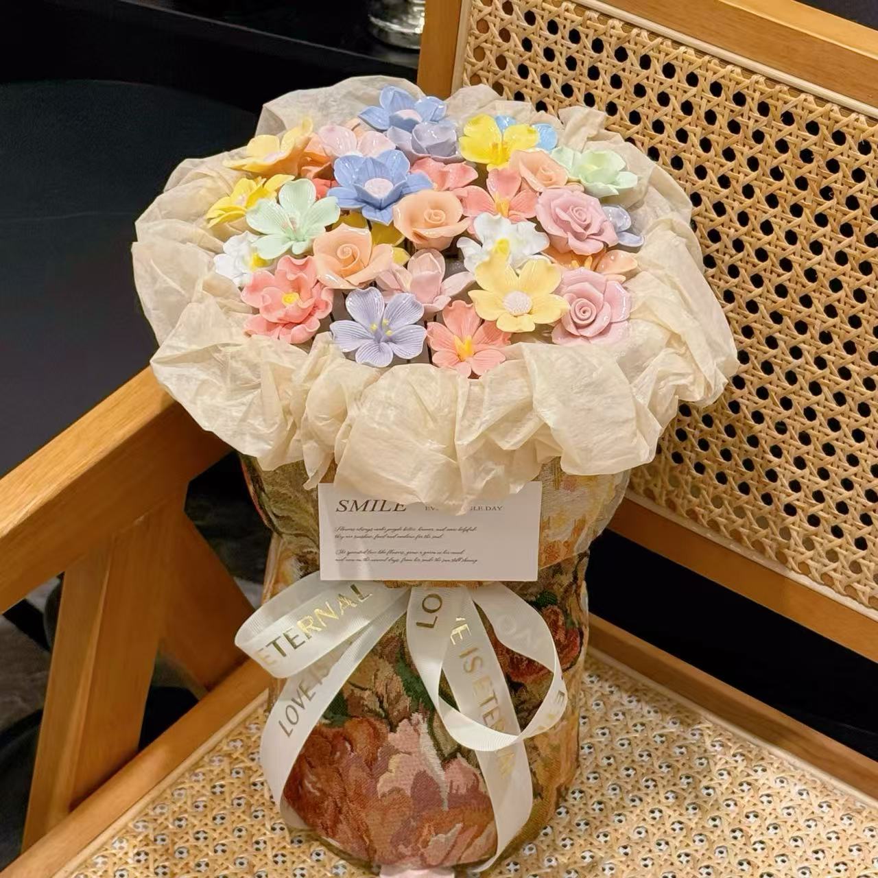  圣诞节成品景德镇陶瓷花束生日礼物花束送女生闺蜜创意永生花