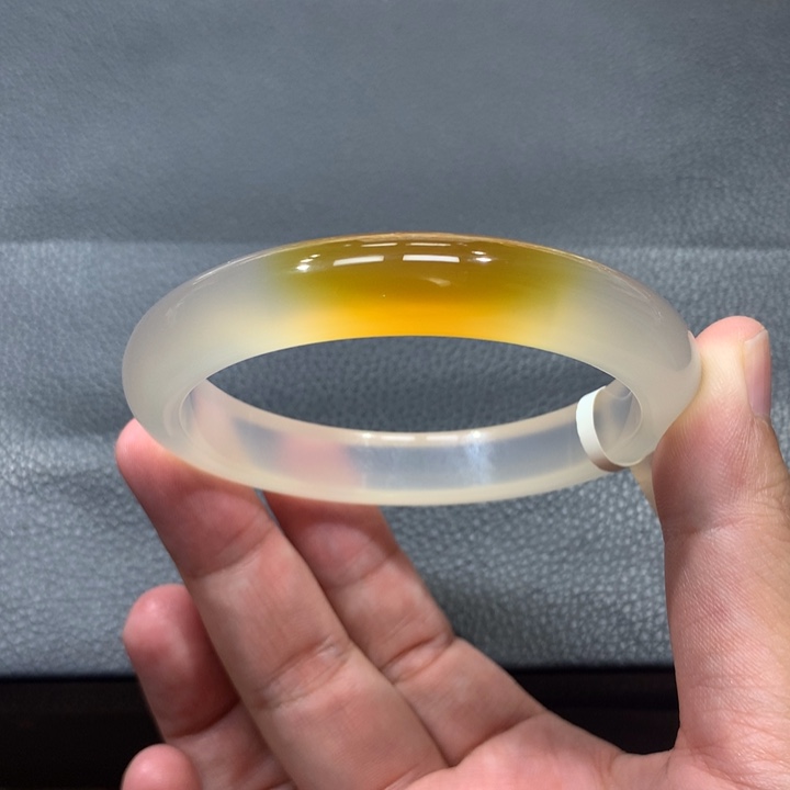 玛瑙/玉髓手镯未镶嵌难*?