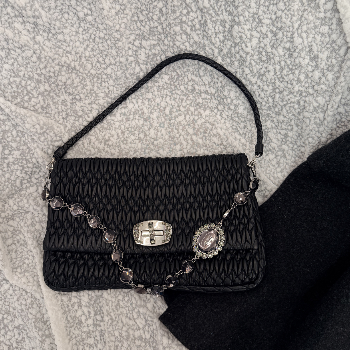 95新 MIU MIU/缪缪 MIUMIU/黑银大号水钻单肩包时尚黑色腋下包