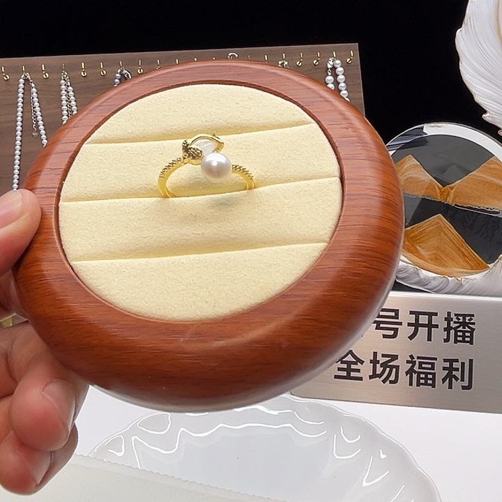 钛钢戒指淡水珍珠