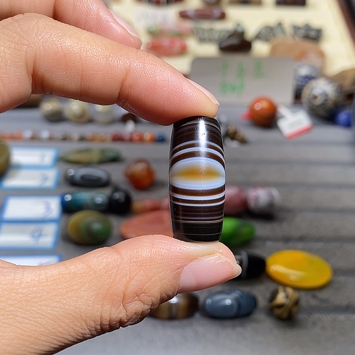 目***生玛瑙/玉髓合金颈饰