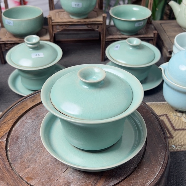 杯给****。仿古青绿釉微微瑕mmmmm