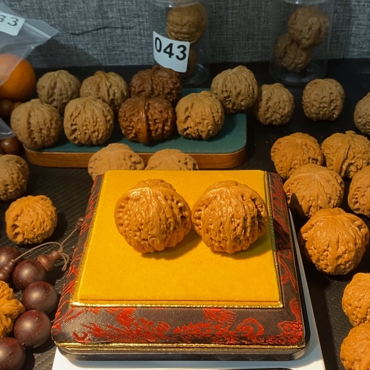 吊坠桃核390000640