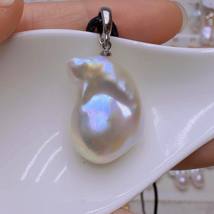 颈饰淡水珍珠未镶嵌