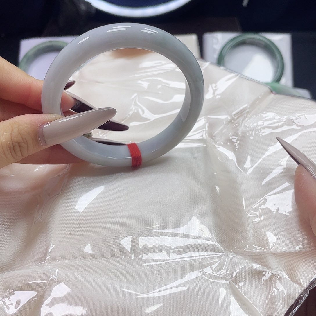 未镶嵌手镯翡翠夜班 缅甸A货翡翠