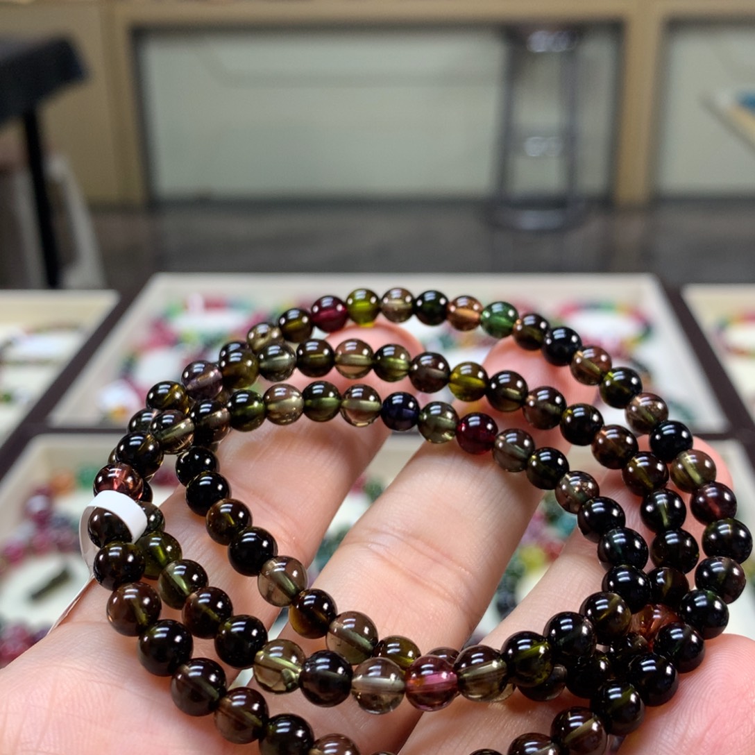 未镶嵌碧玺手链5.7左右