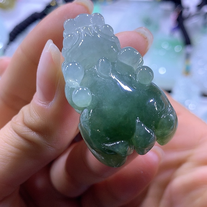 翡翠颈饰未镶嵌天然翡翠A货吊坠