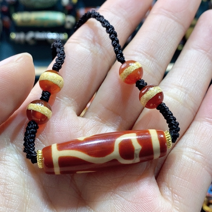 玛瑙/玉髓颈饰合金琴