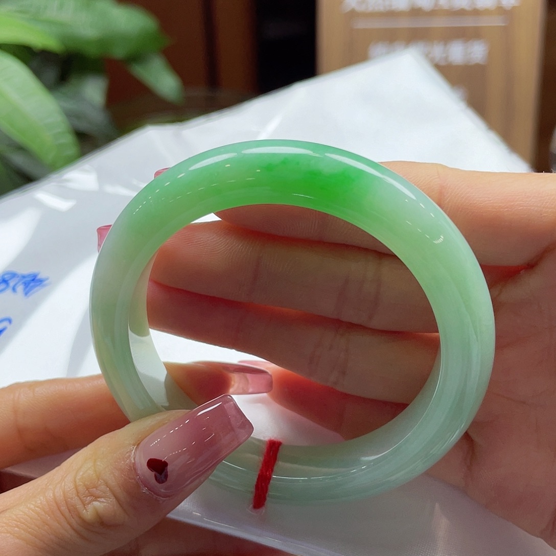 翡翠手镯未镶嵌120 号链接