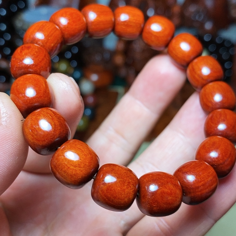 【闪购商品】檀香紫檀（小叶紫檀）