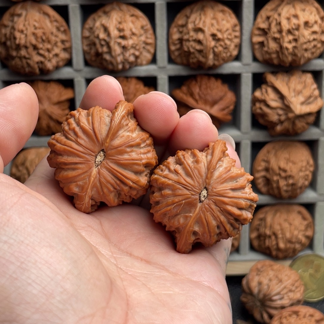 很***海把件核桃41➕无修磨盘