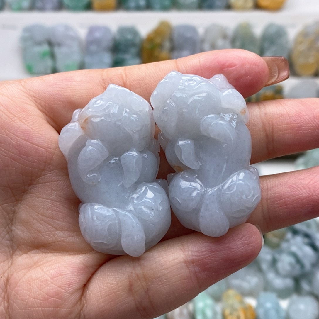 翡翠吊坠(赠链)未镶嵌?*