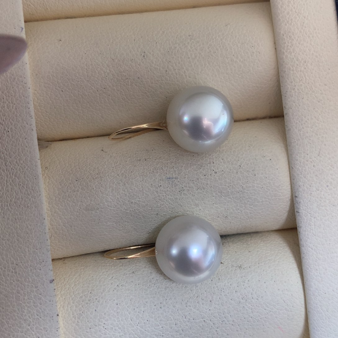 海水珍珠耳饰18K金镶嵌