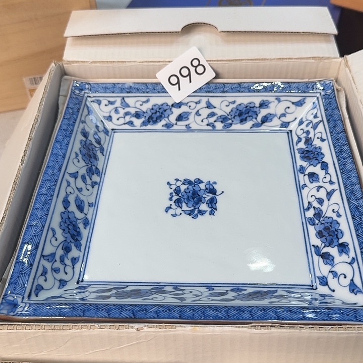 很好看的钵子很好看的盘子