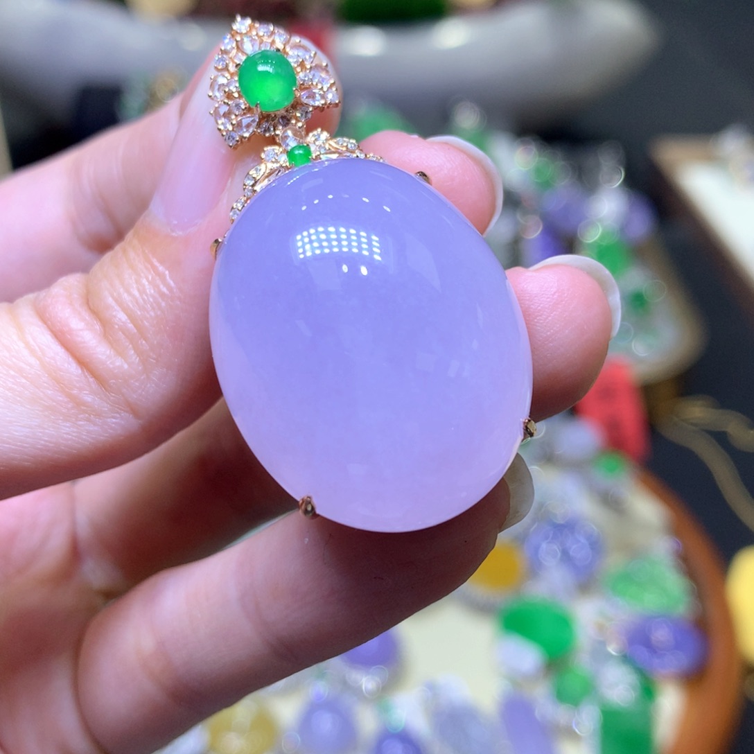 【闪购商品】翡翠颈饰18K金镶嵌翡翠吊坠项链