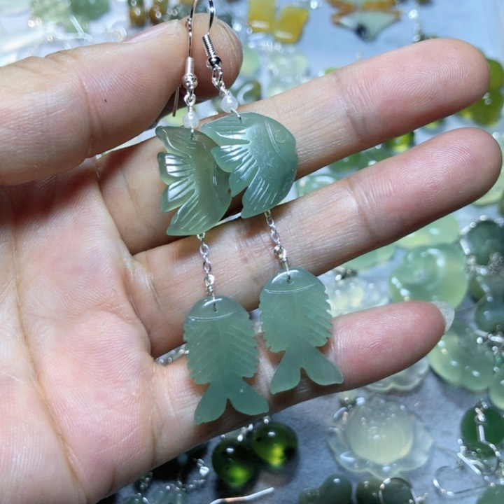 【闪购商品】蛇纹石玉耳环未镶嵌