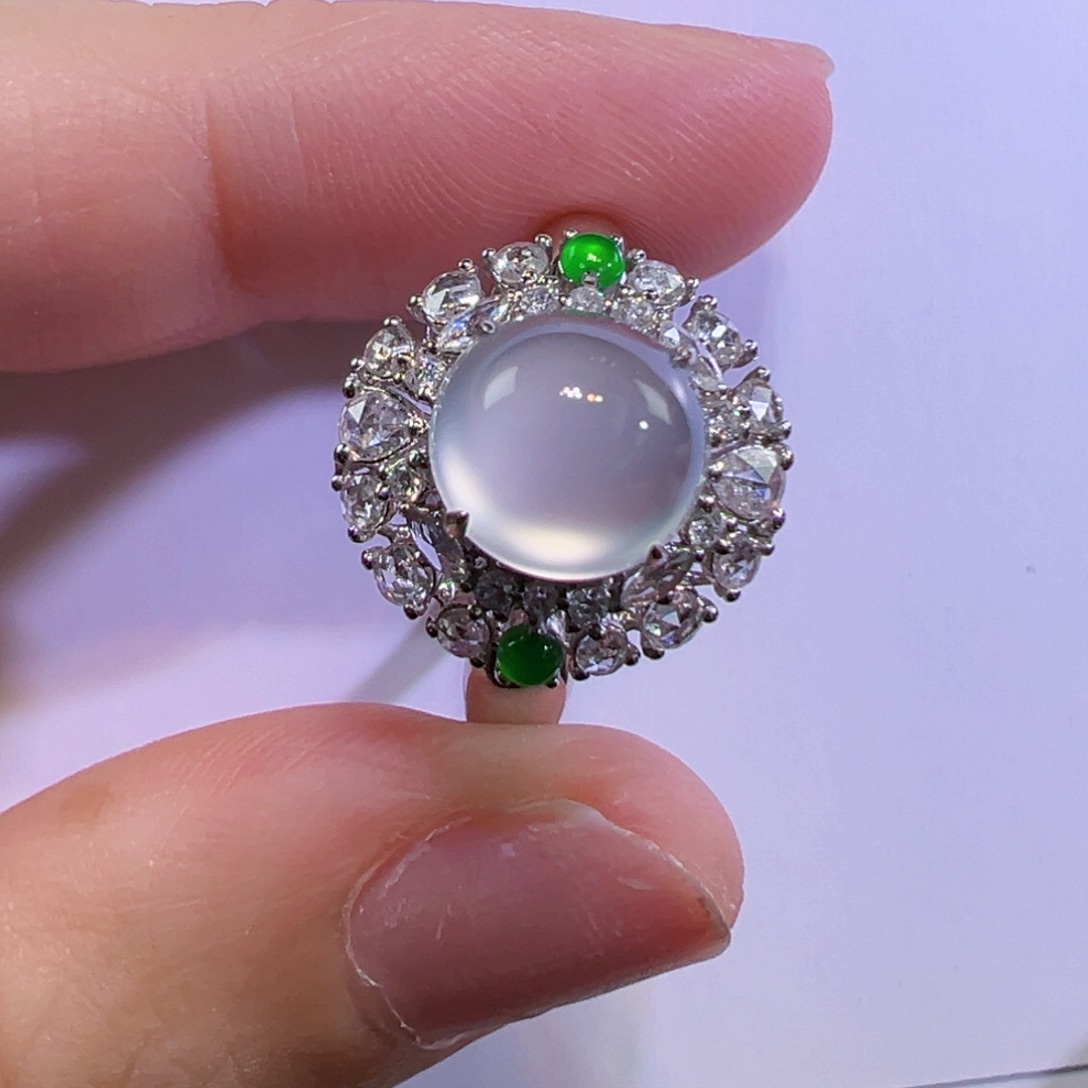 翡翠戒指18K金镶嵌戒指