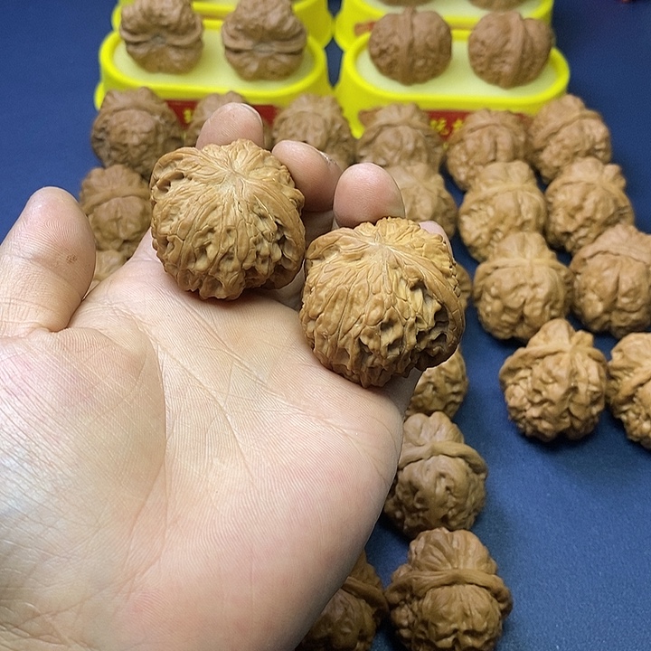 文玩核桃把件磨盘