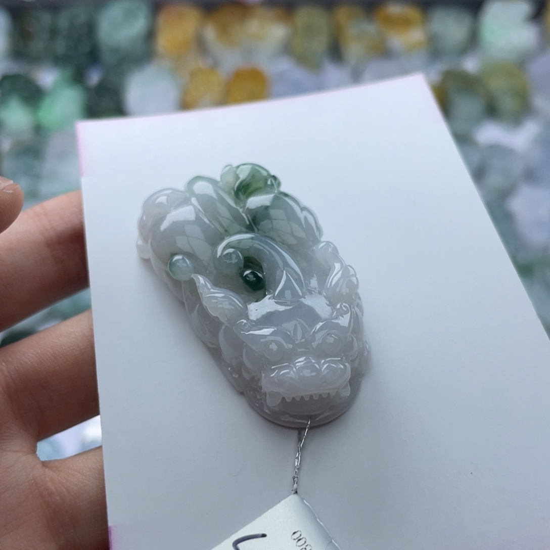 翡翠颈饰未镶嵌貔貅
