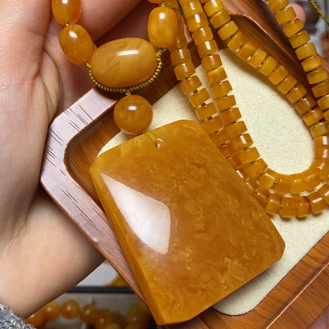 【闪购商品】蜜蜡颈饰未镶嵌项链