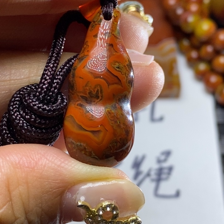 玛瑙/玉髓颈饰未镶嵌