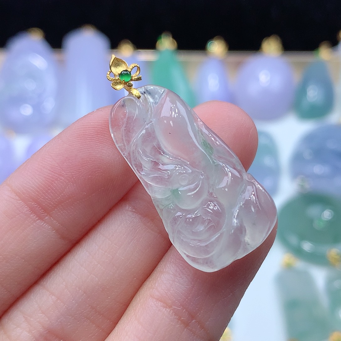 颈饰18K金镶嵌翡翠翡翠