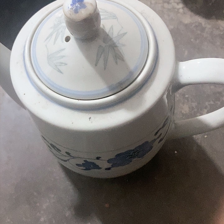 瓷片产品的两把壶青花那个人民市场