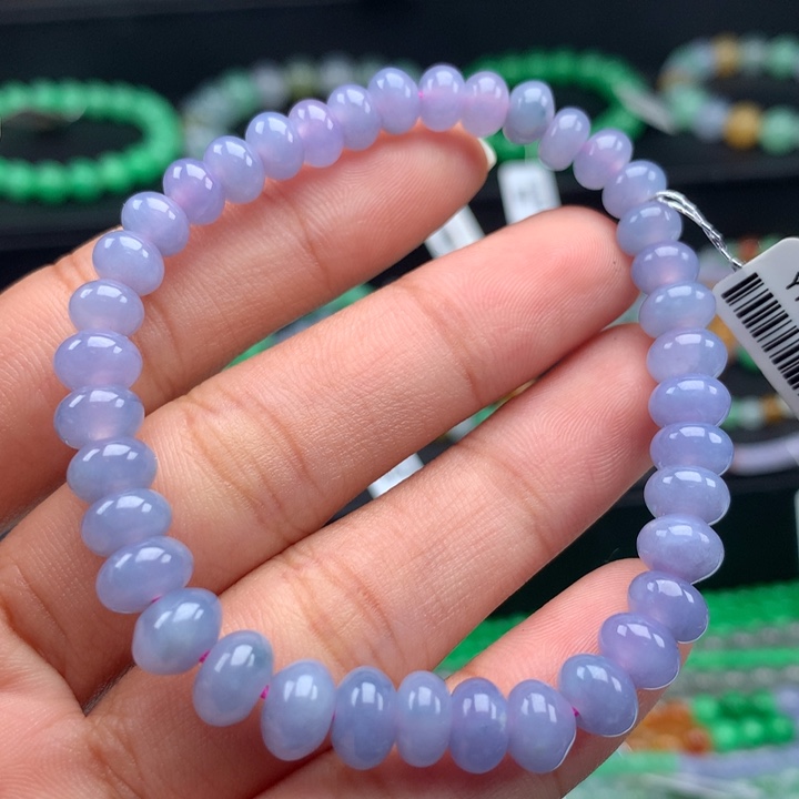 翡翠手镯未镶嵌卡