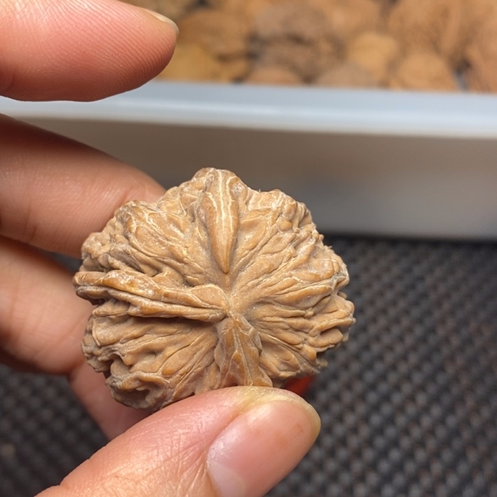 挪***林吊坠文玩核桃文玩核桃异形单只