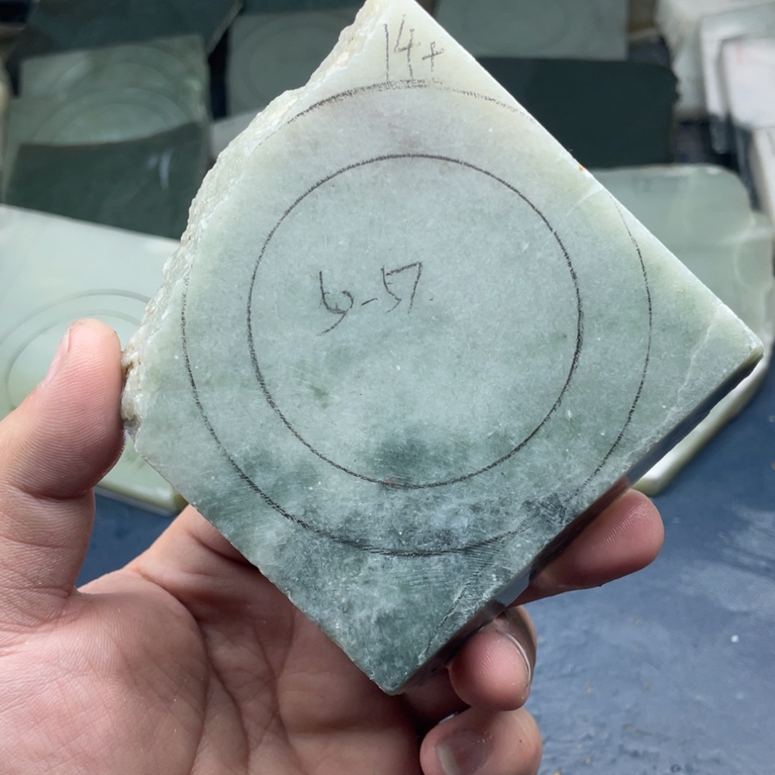 和田玉未镶嵌珠宝奇石定制手镯