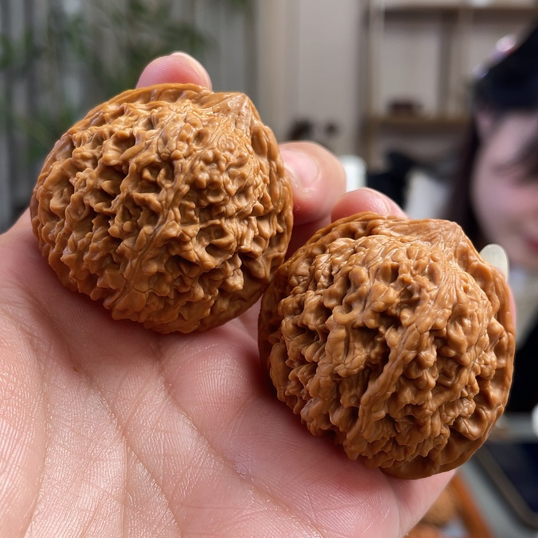 桃核把件42×39尺全品满天星CN01094已打底