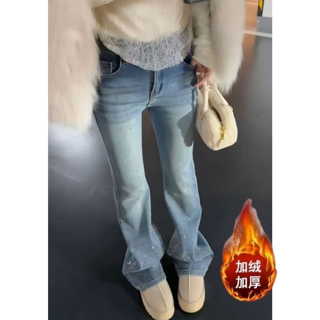 秋冬新款蓝色加绒烫钻牛仔裤梨形身材高腰宽松显瘦洋气百搭喇叭裤