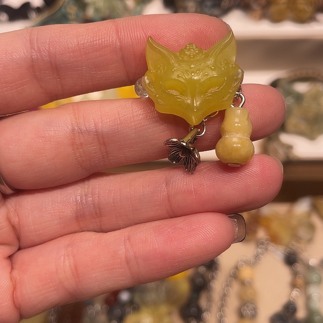 蛇纹石玉合金颈饰