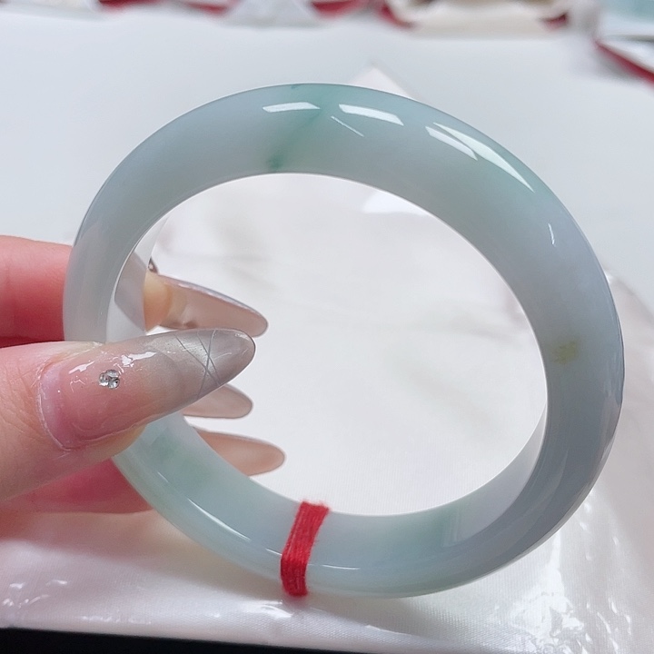 翡翠手镯未镶嵌缅甸主播前推！！！