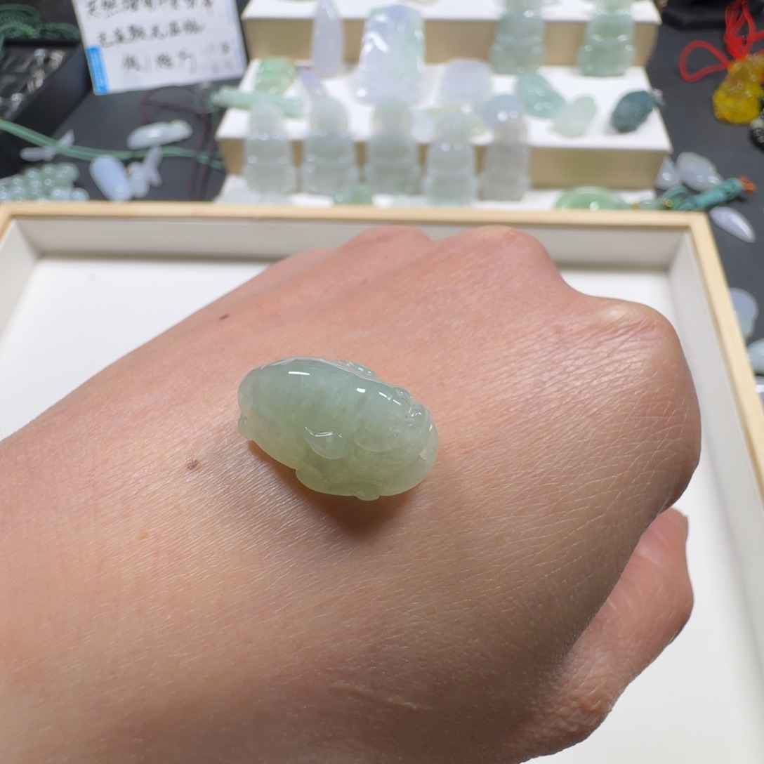 糖***妞翡翠未镶嵌吊坠(赠链)天然缅甸A货翡翠三脚金蝉