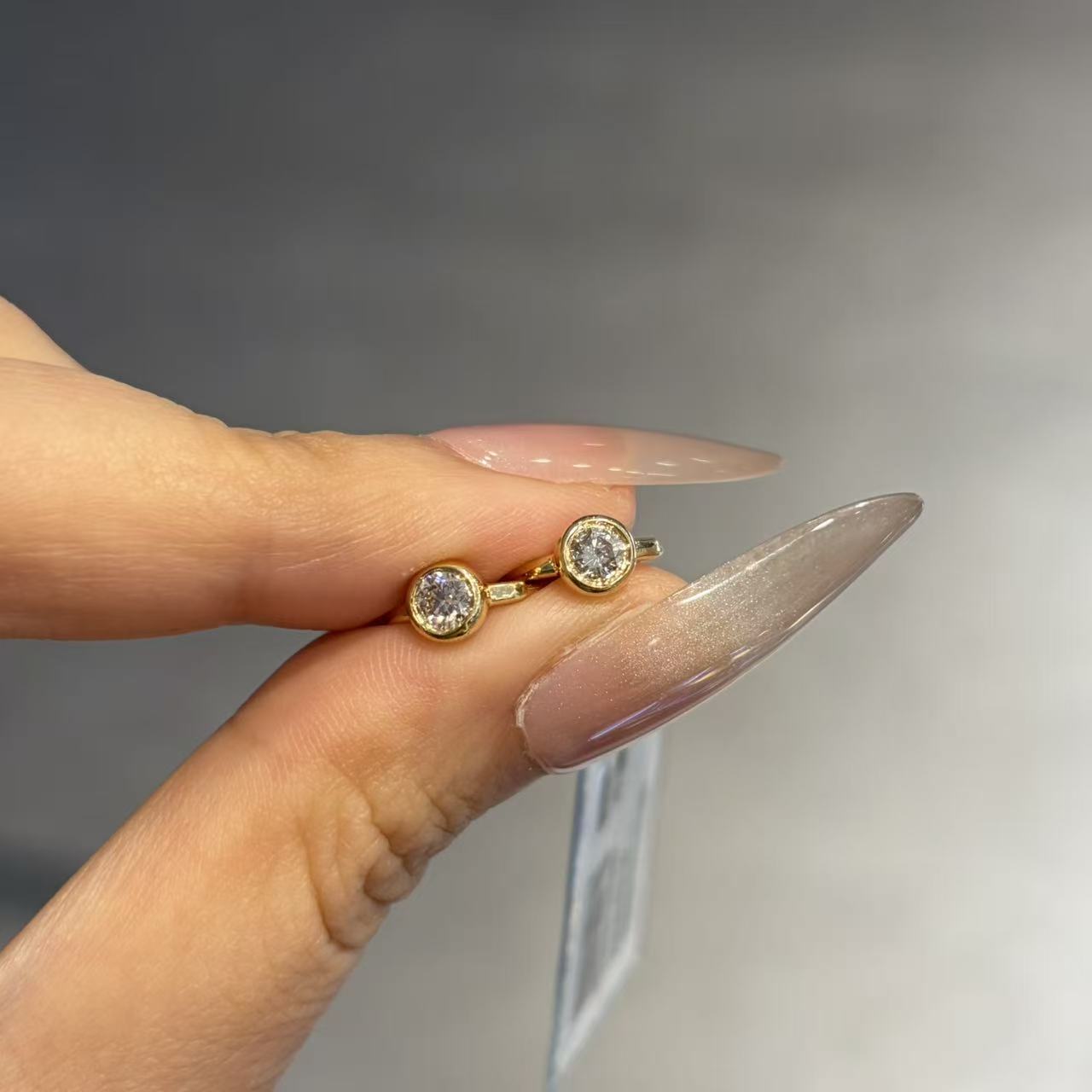 【六言精选3号】18k  ZSES01993 钻石泡泡耳包k黄