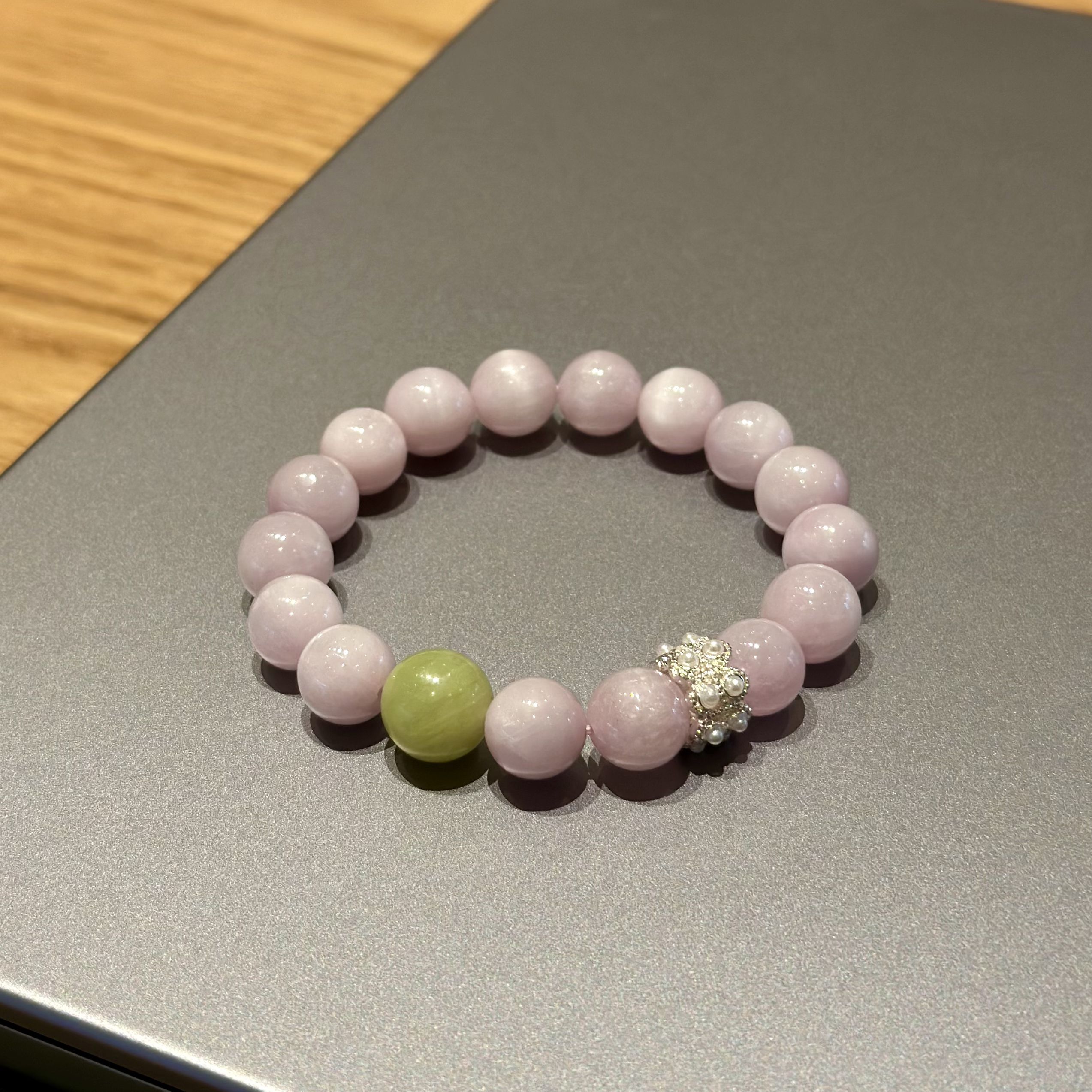 【夏天的风】天然紫锂辉10mm 岫玉手串手链