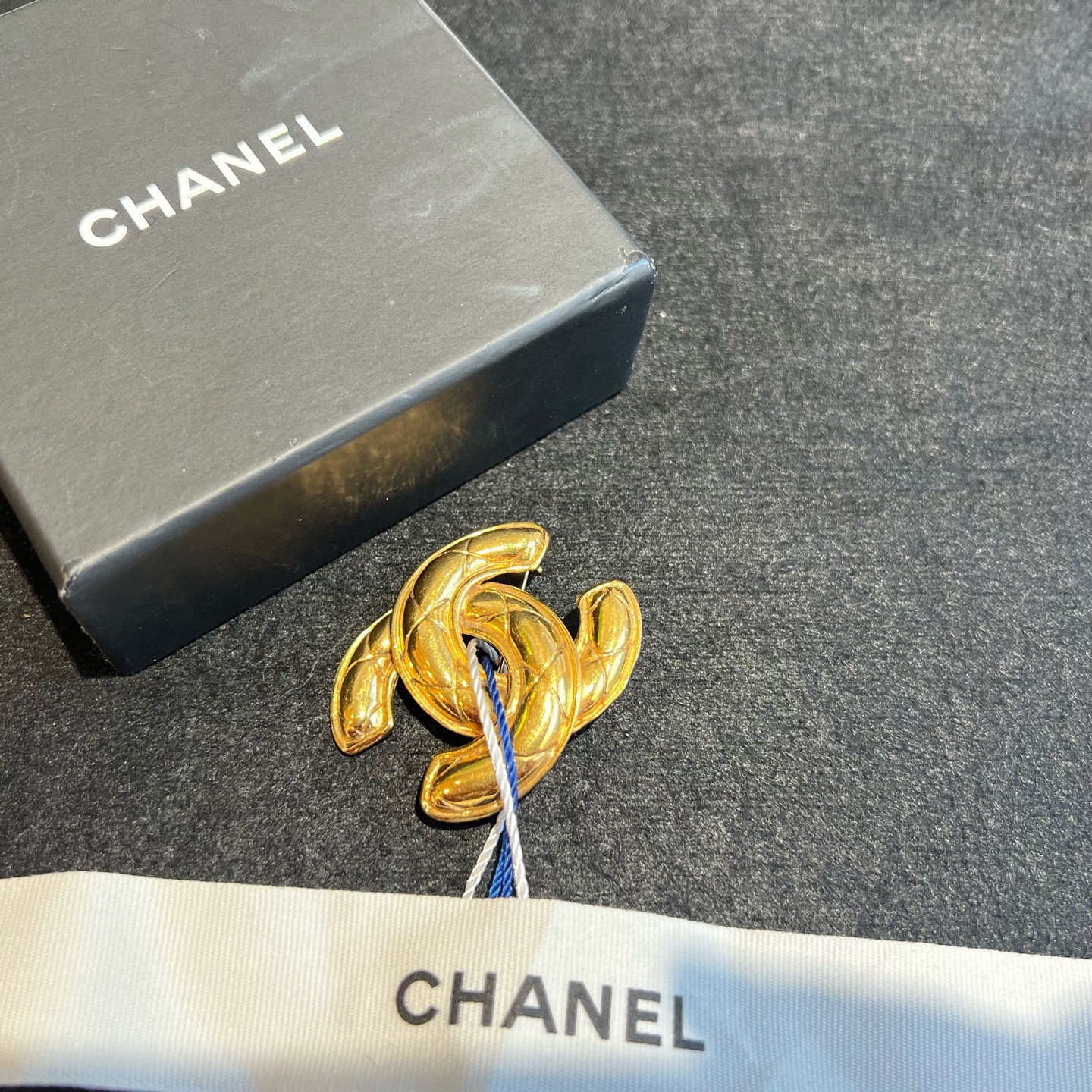 95新 Chanel/香奈儿 御古屋/75891/经典菱格双C胸针