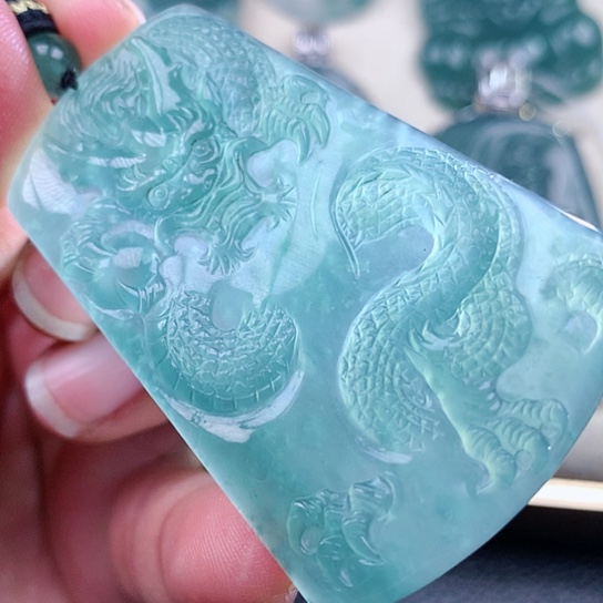 【闪购商品】翡翠颈饰未镶嵌天然翡翠