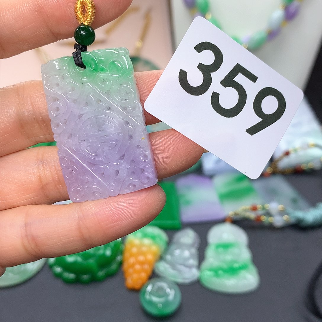 翡翠颈饰未镶嵌我