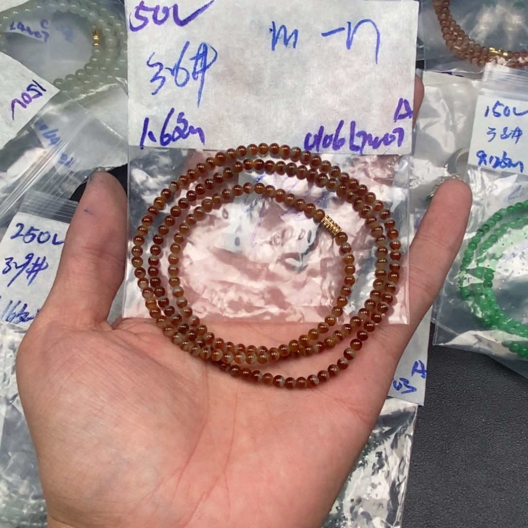 定制翡翠未镶嵌M****。