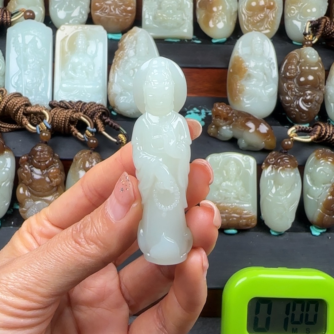 美***多和田玉未镶嵌挂件