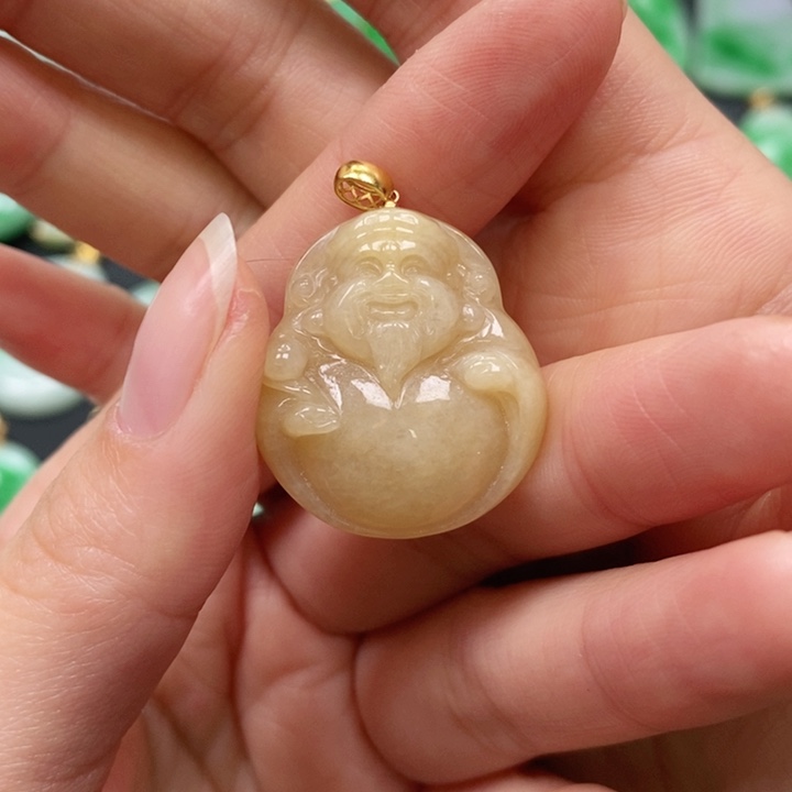 翡翠颈饰未镶嵌吊坠
