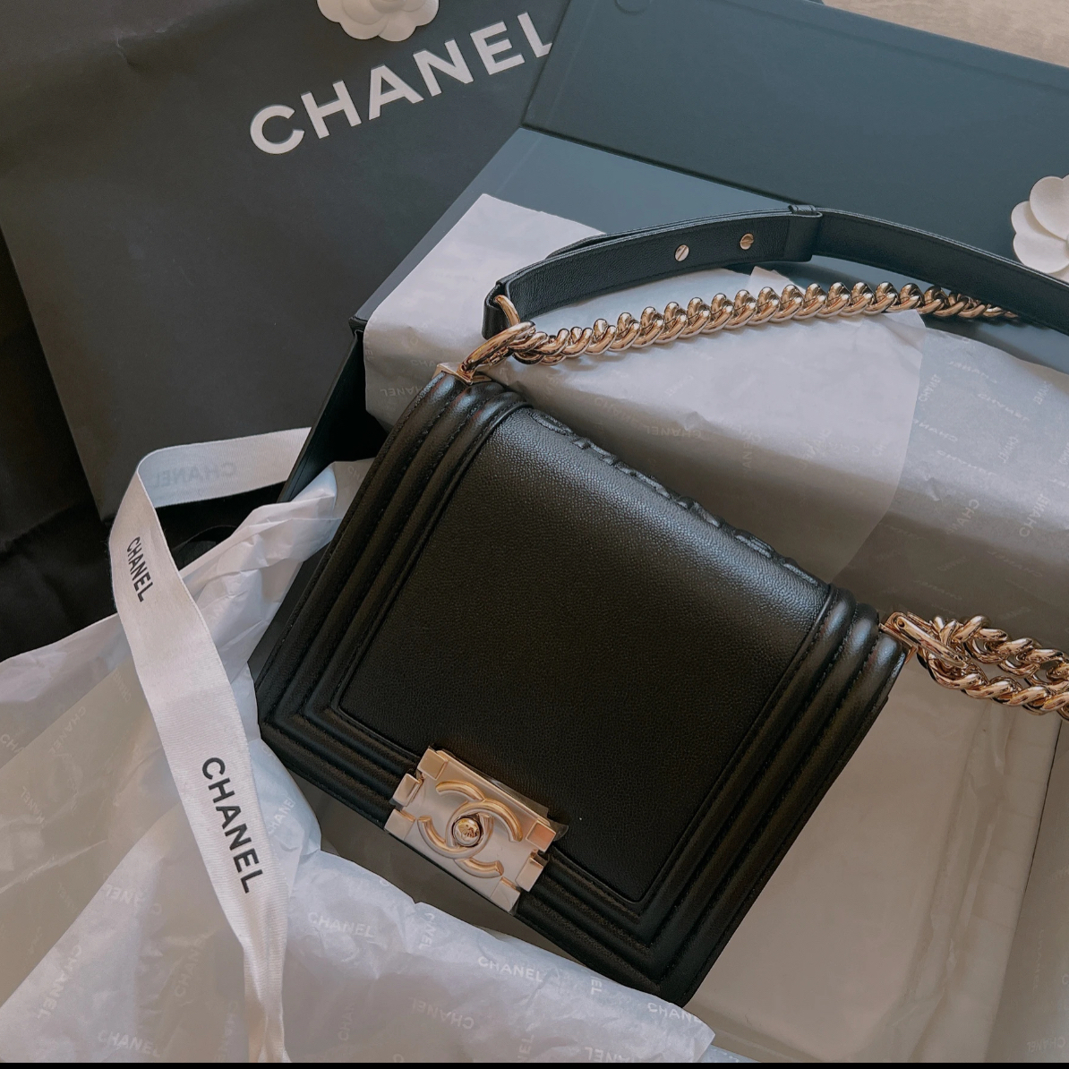 未使用 Chanel/香奈儿 多多奢品/香奈儿leboy鱼子酱黑金芯片小号