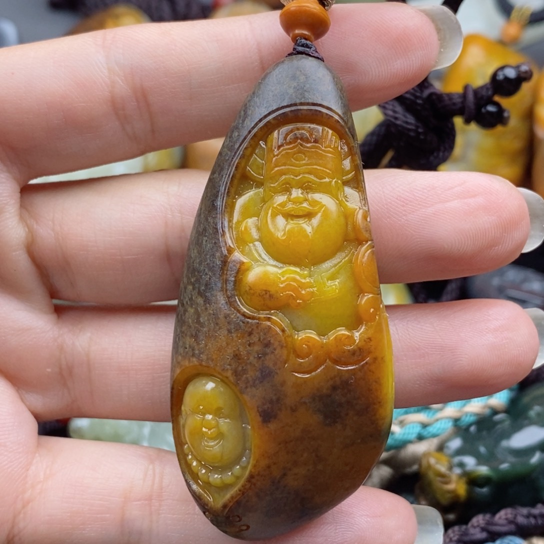 皇***哥和田玉未镶嵌颈饰